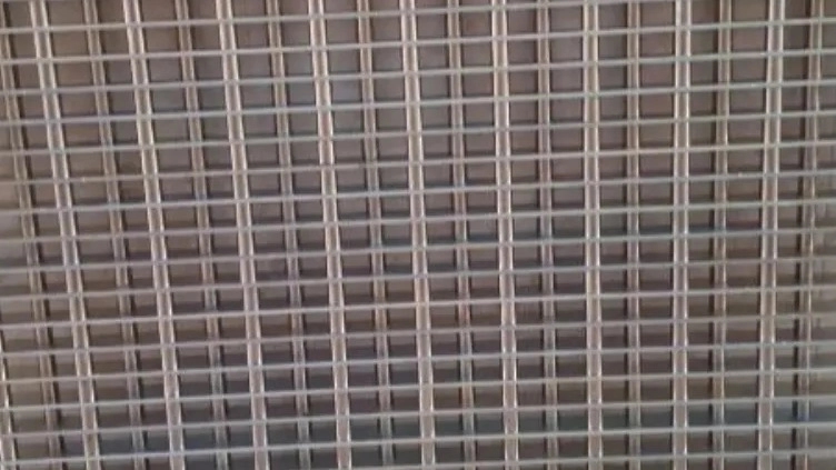 ساخت بزرگترین آهنربای شبکه‌ ای در اصفهان